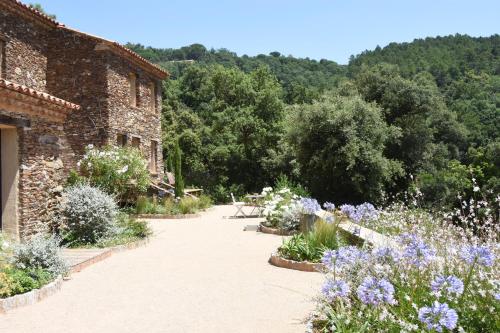 Hameau le Pontillaou chambre d'hôte Val Daubert