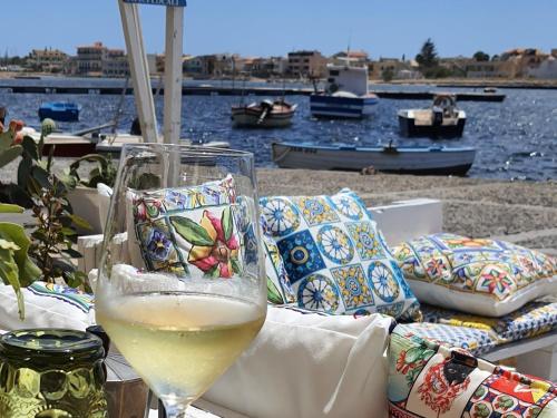 Amareilmare2 5