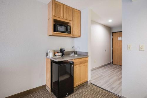 Quality Inn & Suites Lodi