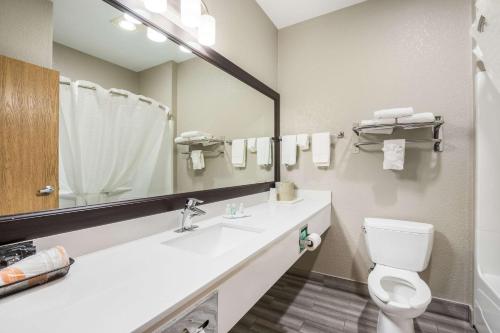 Quality Inn & Suites Lodi