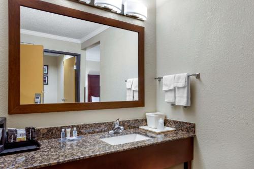 Comfort Inn Hoffman Estates – Schaumburg