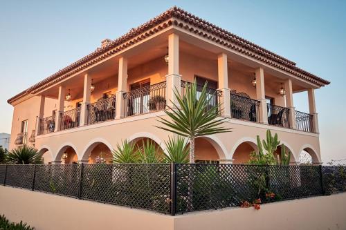 Silver Coast Beach Residence - image 14