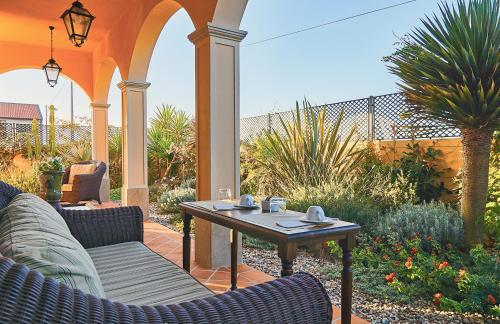 Silver Coast Beach Residence - main image