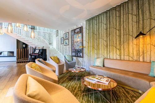 Hotel Le Saint Gelais - main image