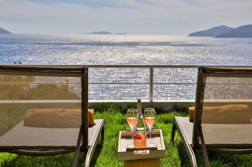 Superior Suite with Sea View image 10
