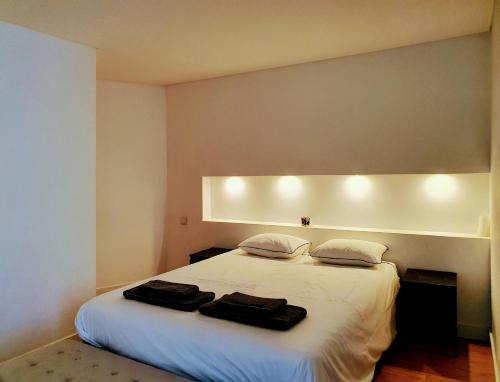 Marquês de Pombal Terrace by Lisbon Village Apartments - main image