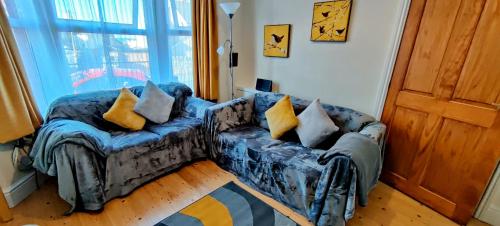 Rhubarb Terrace on the Coast - Sleeps 1-6