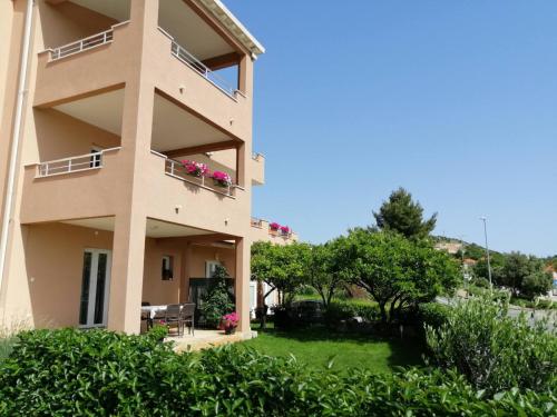 Apartments Nika 4
