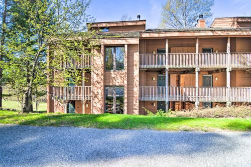 Cozy Shanty Creek Condo for Skiers and Golfers! - image 7