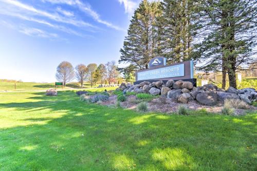 Cozy Shanty Creek Condo for Skiers and Golfers! - image 10
