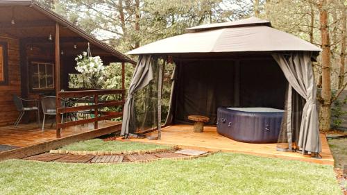 DOM LAS 2-natura, relaks, jacuzzi, akwen Jeziorsko in 羅茲市中心