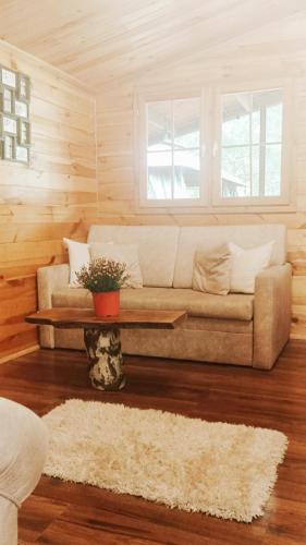 DOM LAS 2-natura, relaks, jacuzzi, akwen Jeziorsko in 羅茲市中心