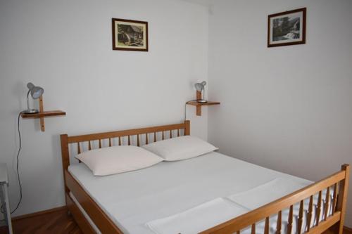 Holiday apartment in Drage with terrace, air conditioning, W-LAN 5013-6
