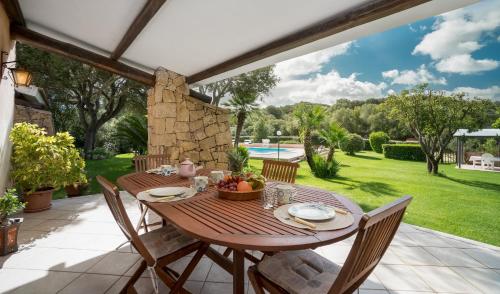 Vrt, Sardinia Family Villas - Villa Adina with private pool in Arzachena in Cudacciolu