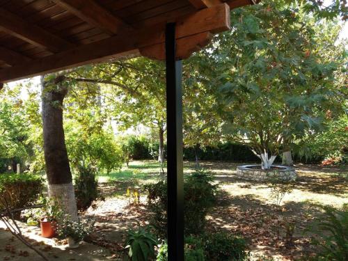 Country Cottage in Kardiakafti Peloponnese gîte à louer Raptaíika