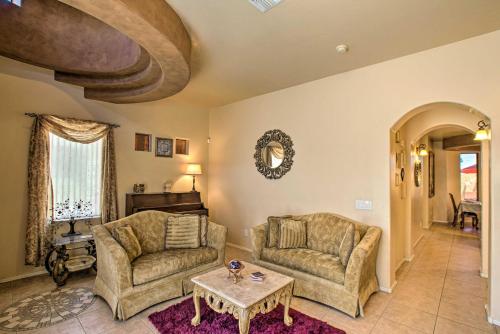 Beautiful Phoenix Casita 10 Mi to Downtown! - main image
