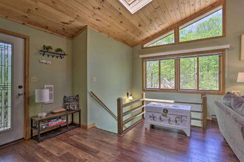 Updated Family Home Pool Golf and Lake Access - image 5