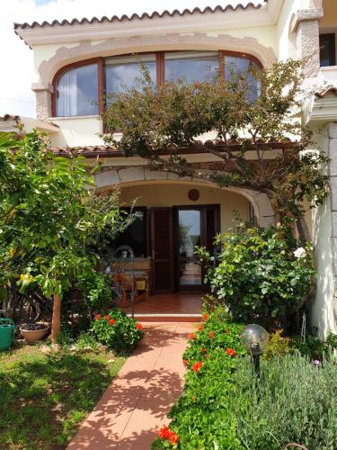 CASA dei fiori VISTA MARE gîte à louer Lu Lioni