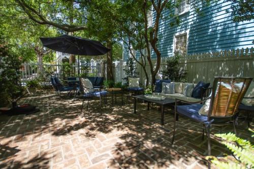 Downtown Garden Hideaway - image 8