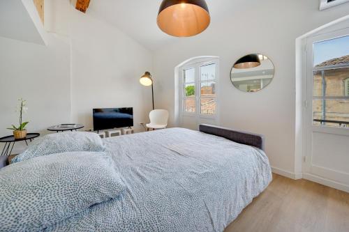 Confortable Rooftop view Appart Hôtel Avignon - image 2