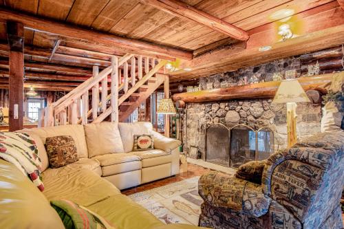 Inn at Pinewood - image 5