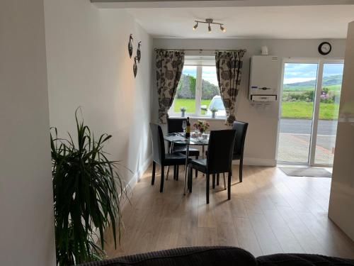 Two Bedroom Town House Beside The River Barrow in Kilkenny