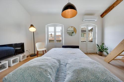 Confortable Rooftop view Appart Hôtel Avignon - image 3