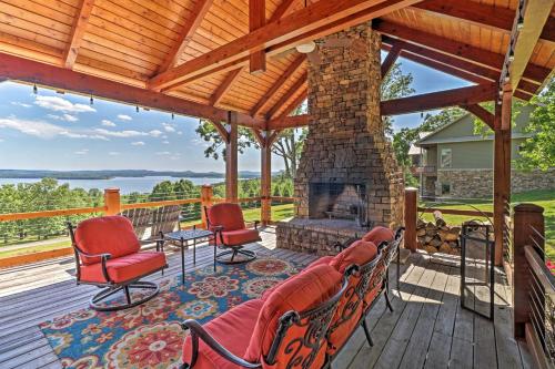 Luxury Family Retreat - Greers Ferry Lake!