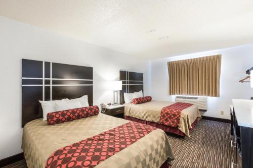 Americas Best Value Inn Charlotte - image 9