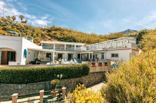 Hotel Cava Dell'Isola - image 11