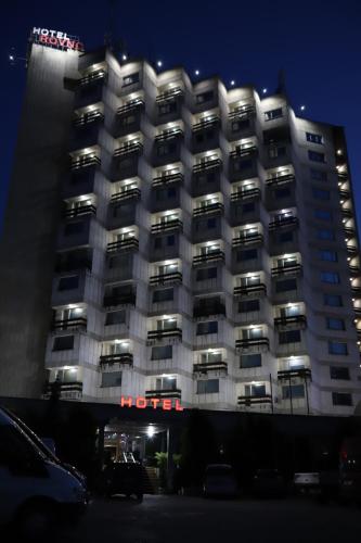 Rovno Hotel - image 11