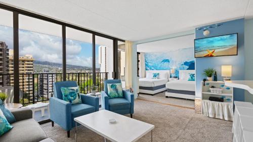 MANTA RAY SUITE at THE WAIKIKI BANYAN - image 7