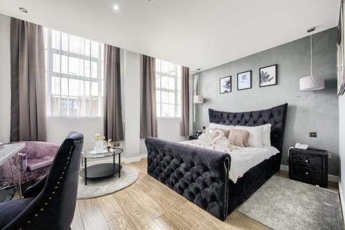 Executive Double Room image 9