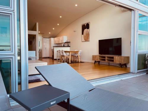 New Waterfront Penthouse on Princes Wharf with Harbor view! The heart of Auckland City! Free Parking!, Auckland (photo 9)