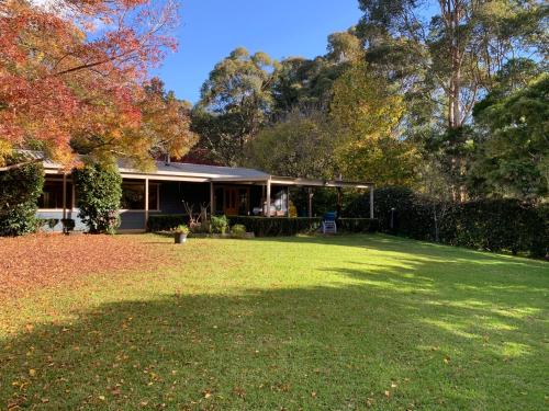 True North - 4BR Home & Garden in Bush Setting with Huge Bath Blue Mountains