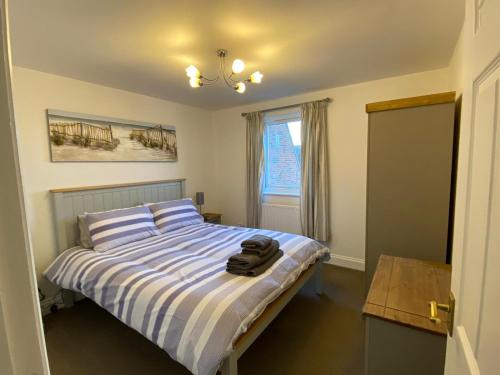 Picture of Penthouse Waterfront Apartment - St Neots