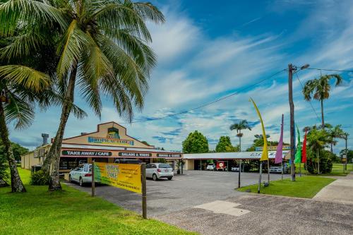 Tropical Lodge