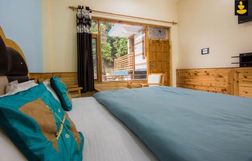 LivingStone Valley View Homestay Manali