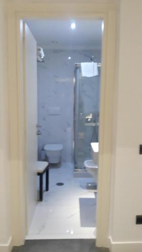 Crosti Hotel - image 5