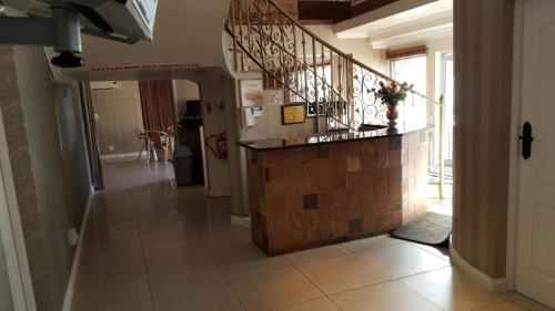 Room in Lodge - Savoy Lodge - nice Budget Triple Room 2