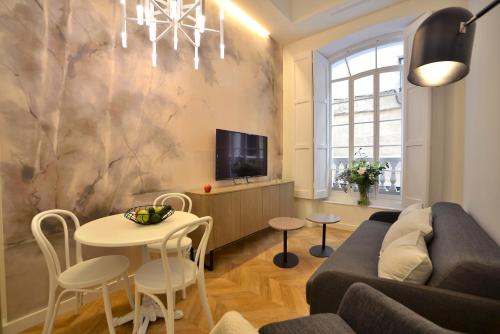 Plaza Mina Suites - Adults Recommended Room Type - Apartment - Ground Floor