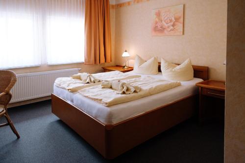 1 queen bed