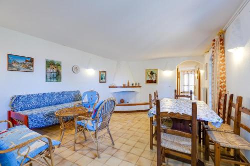  Villa mandarino in 9073 S'archittu Cuglieri