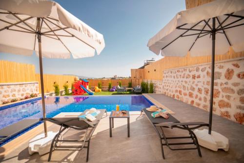 Emirbey - 2 Bedroom Holiday Villa with jacuzzi in Kalkan - image 10