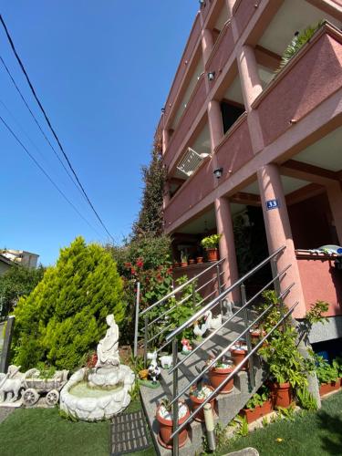 Apartments Nikičić - image 5