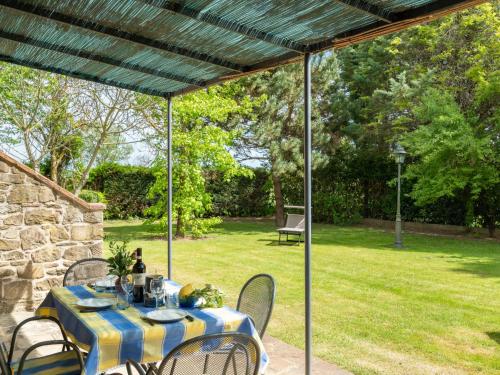 Holiday Home Casale il Giglio-2 by Interhome in Чивітелла і Валь-ді-Чіана