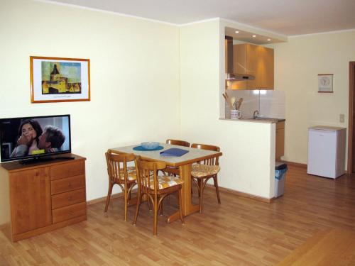 Holiday Home Lenzer Hoh-4 by Interhome in Funfseen