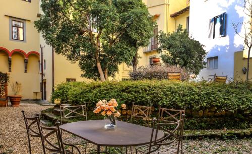 Apartments Florence - Dragomanni Apartment with Garden, Florencia