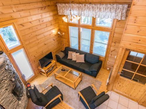 Holiday Home Vuosseli-kelkka 15b by Interhome