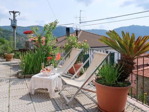  Holiday Home Casa Marco by Interhome, Pension in Caravonica bei Pieve di Teco